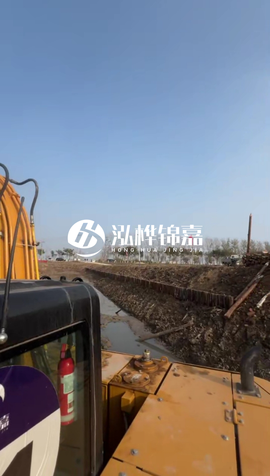 三門峽挖機打木樁專業施工-松木樁打樁木價格含運輸成本嗎？