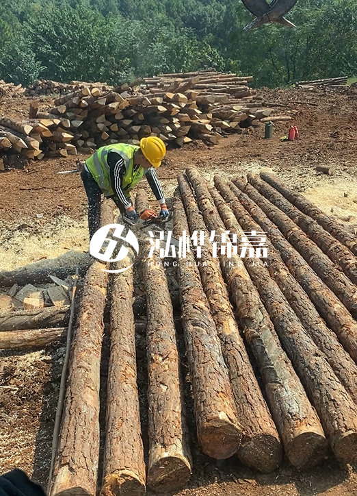 4米長(zhǎng)松木樁防腐處理每根加多少錢(qián)？松木樁尾徑8cm的價(jià)格多少？