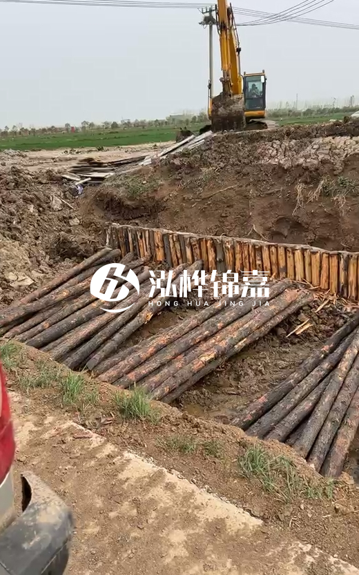 5米大頭16松木樁多少錢(qián)一根？按小頭報(bào)價(jià)貴還是大頭報(bào)價(jià)貴？