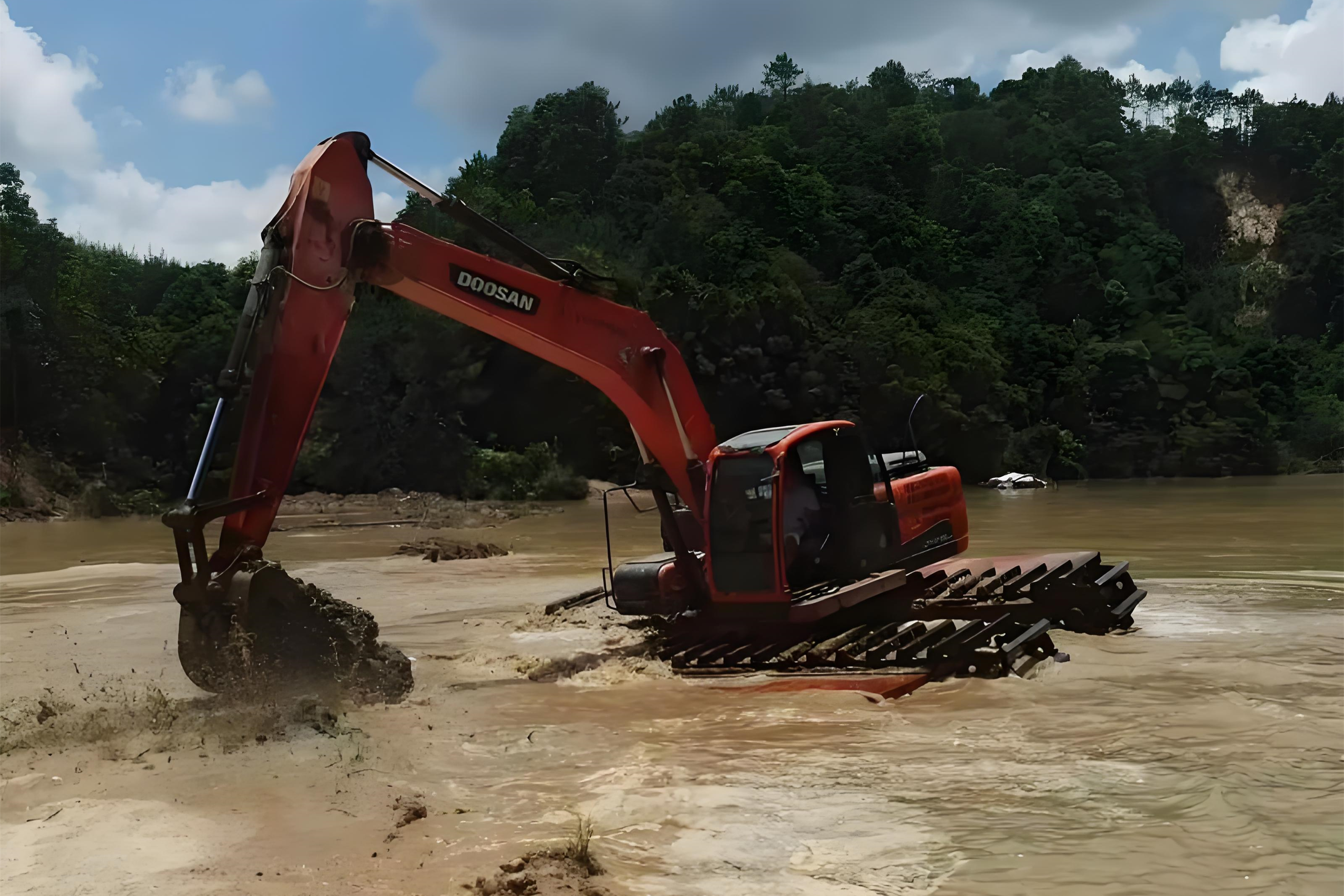 山西水挖清淤團(tuán)隊(duì)泓樺錦嘉-挖機(jī)清理淤泥多少錢一立方？