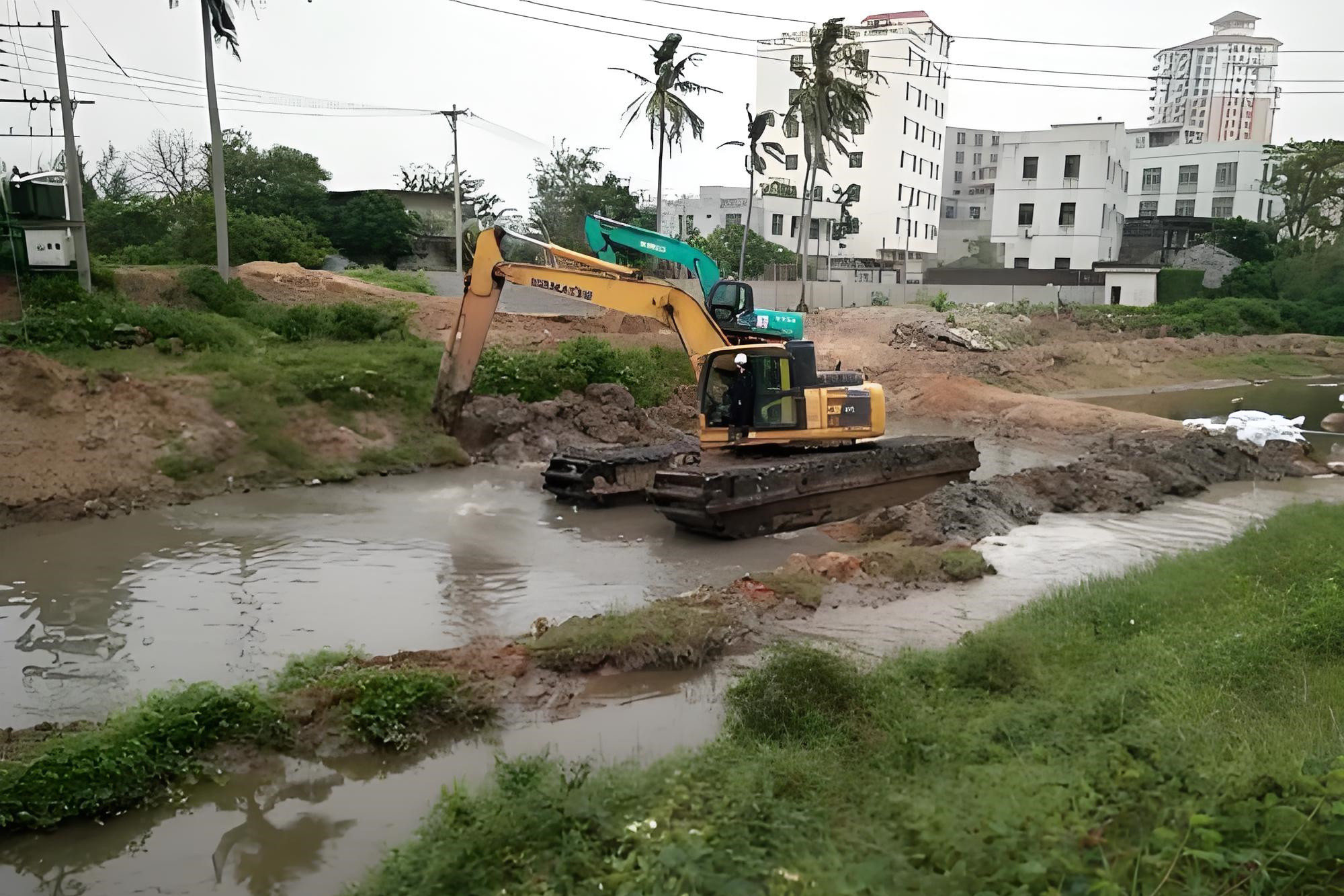 河南信陽挖機清淤施工隊-挖機加長臂清淤適合多大深度的區域？